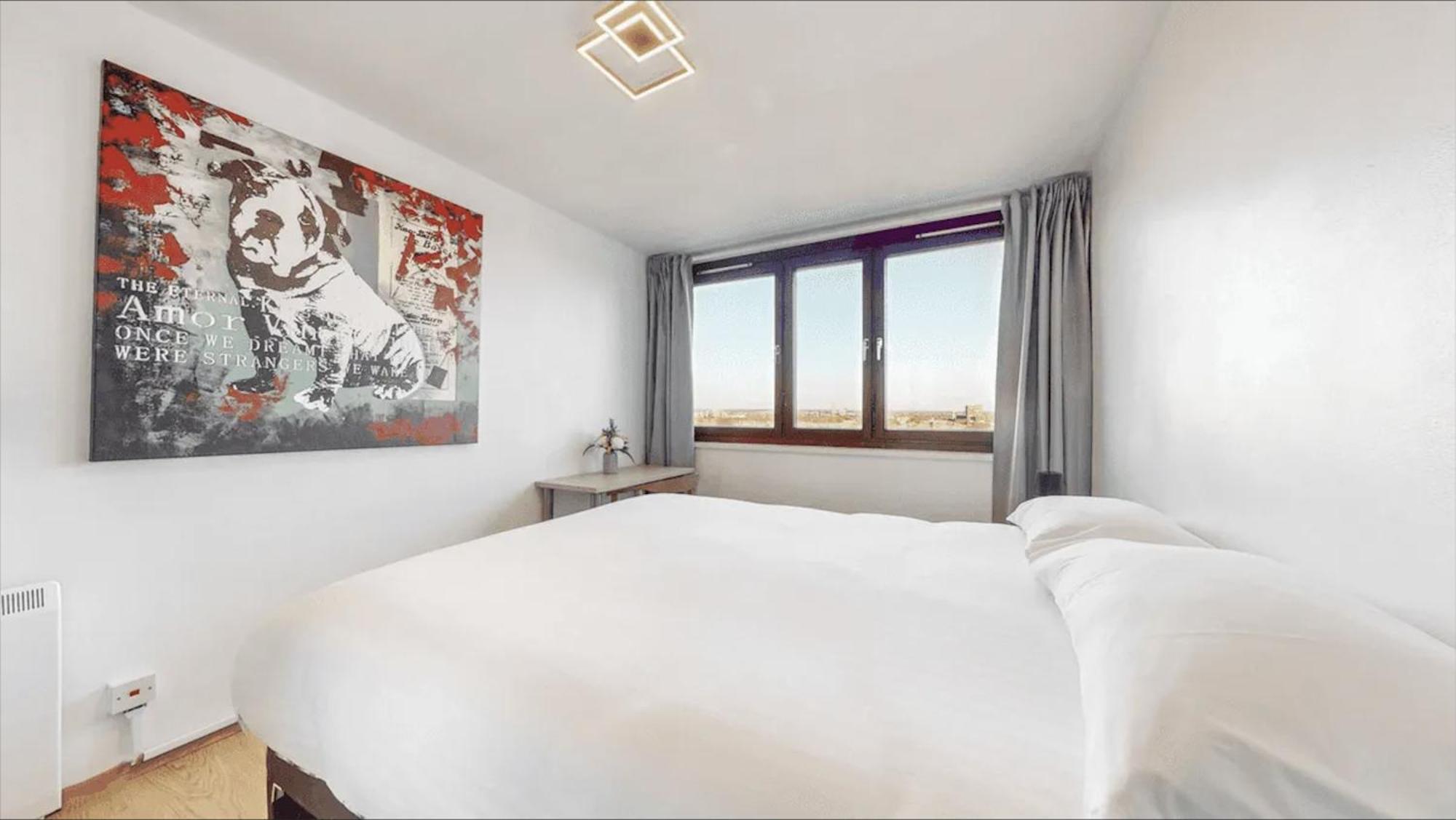 Apartment Contractors & Relocators View 3beds 6guests